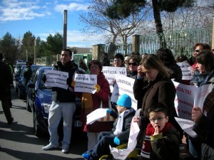 Protesta en Ibi por los derechos de los dependientes