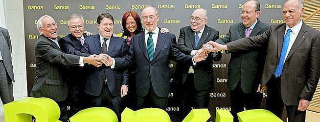 Rubalcaba exige a Rajoy “transparencia” sobre Bankia y que comparezcan “los gestores, los supervisores y los responsables políticos”