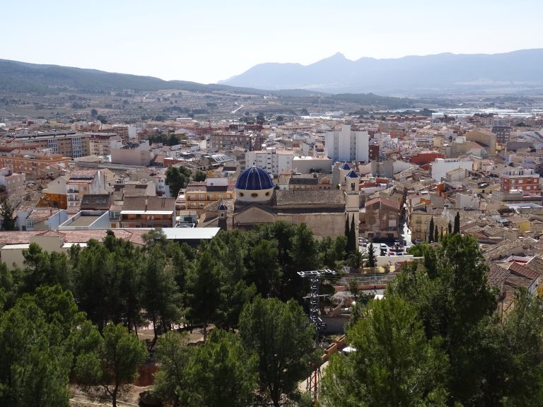 Ibi alcanza su cifra récord de población en 2024, con 24.210 habitantes, y reafirma su tendencia de crecimiento de los últimos años